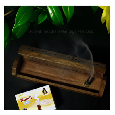 Sambrani-wood-box-with-samrani